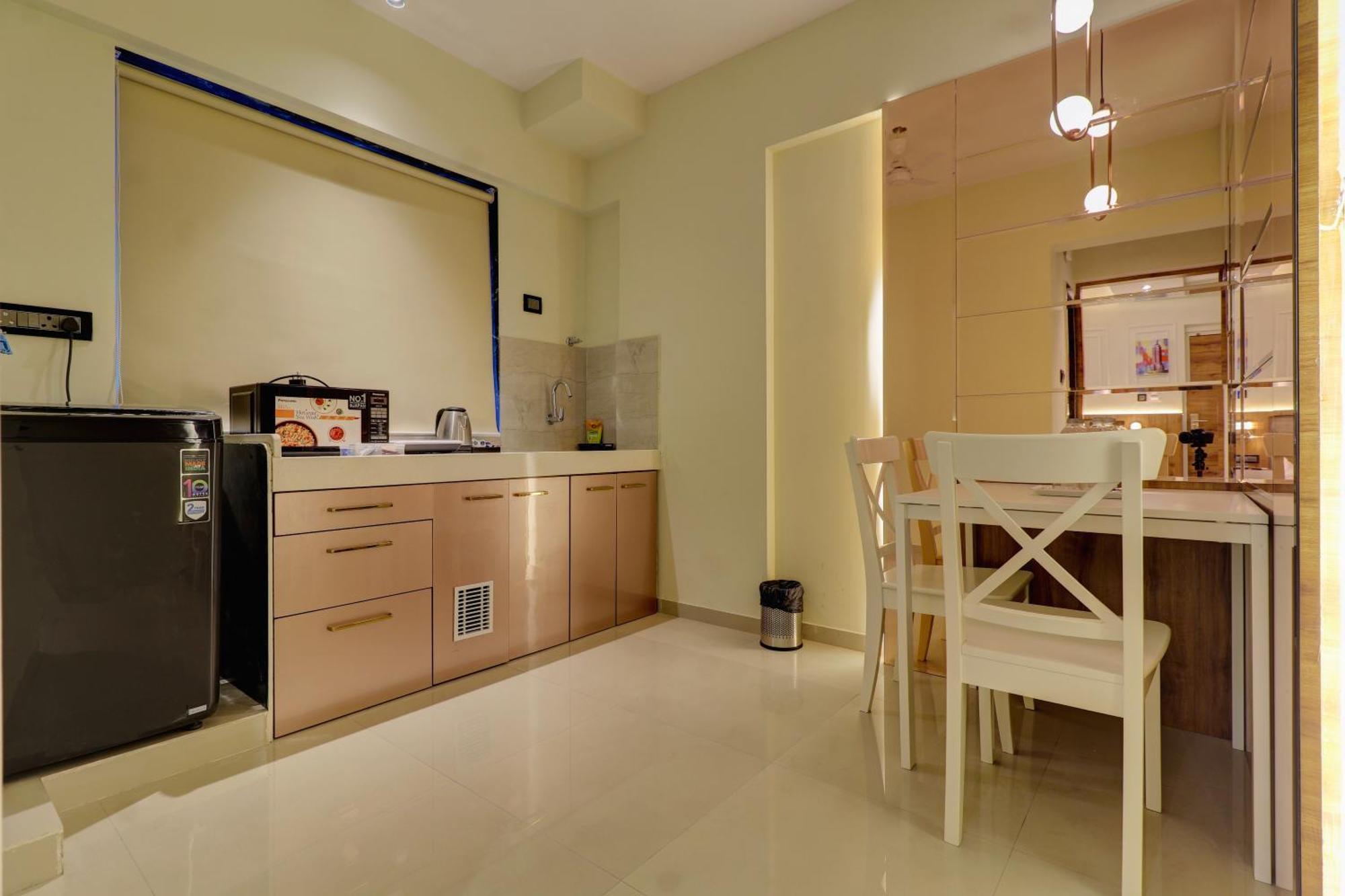 Home2 Studio Apartments Bombaim Exterior foto
